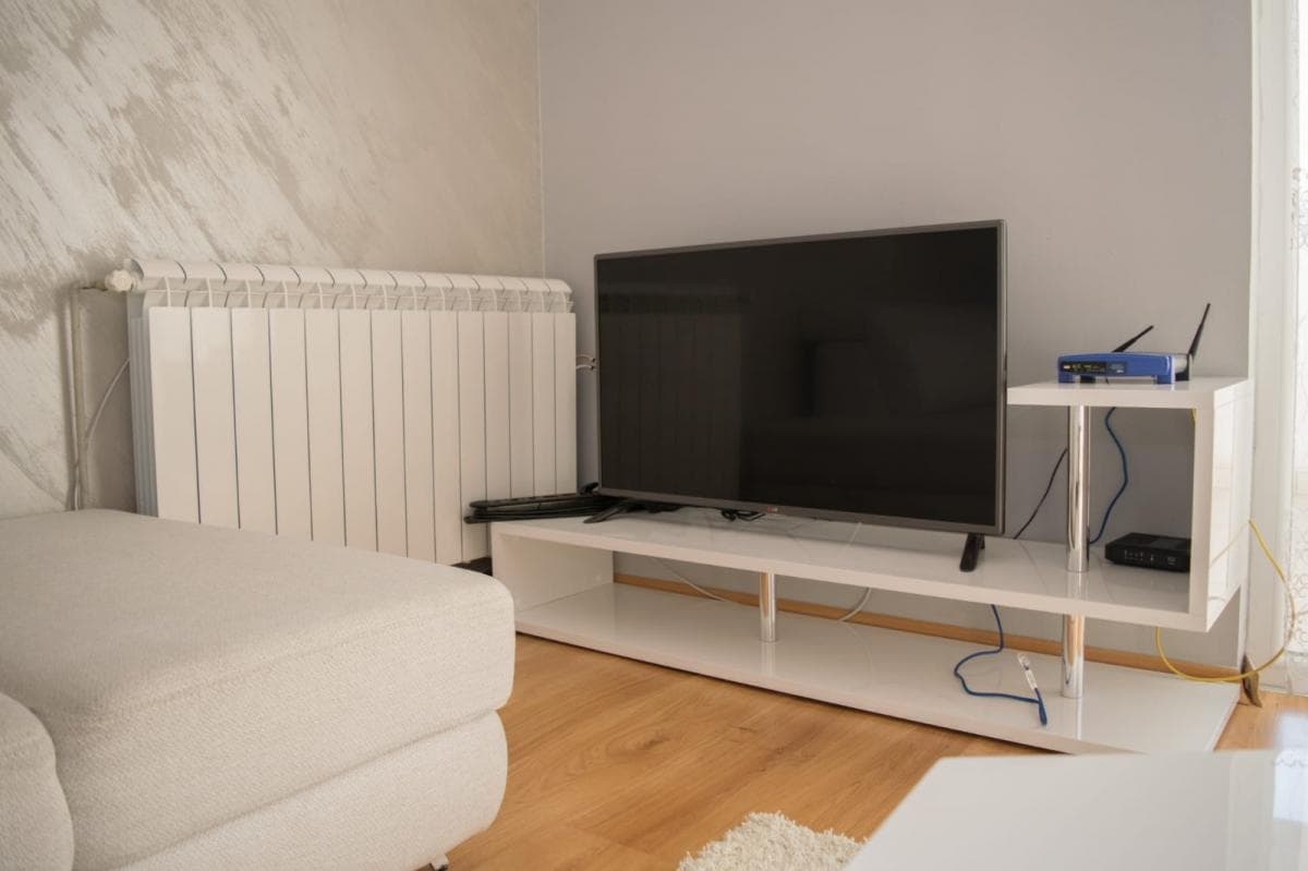 Kuća, Ledine, 265 m²