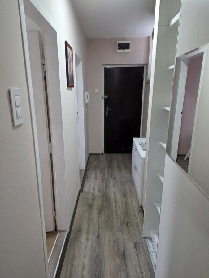 Stan, Blok 21, 29 m²