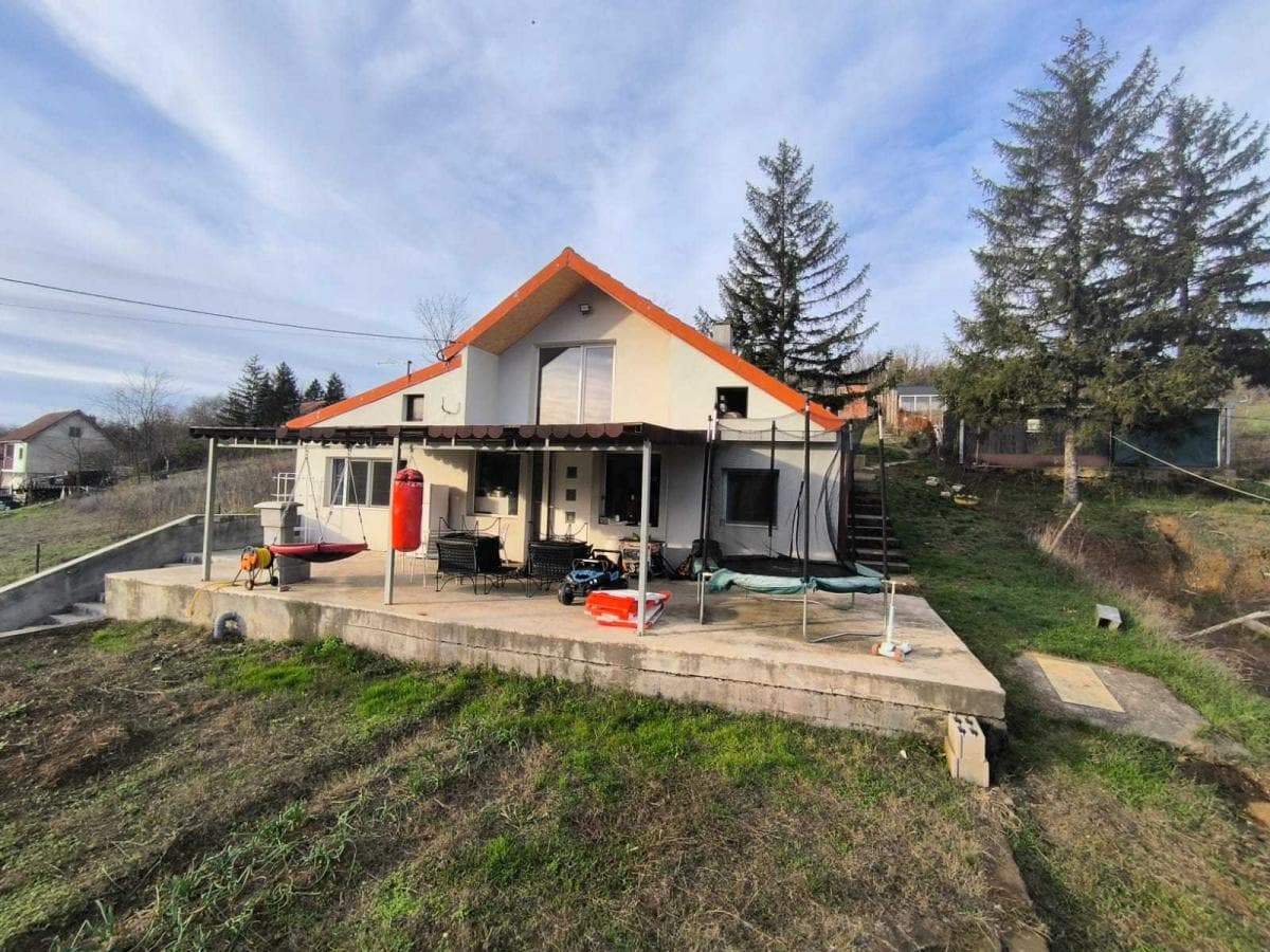 Kuća, Vrčin, 182 m²