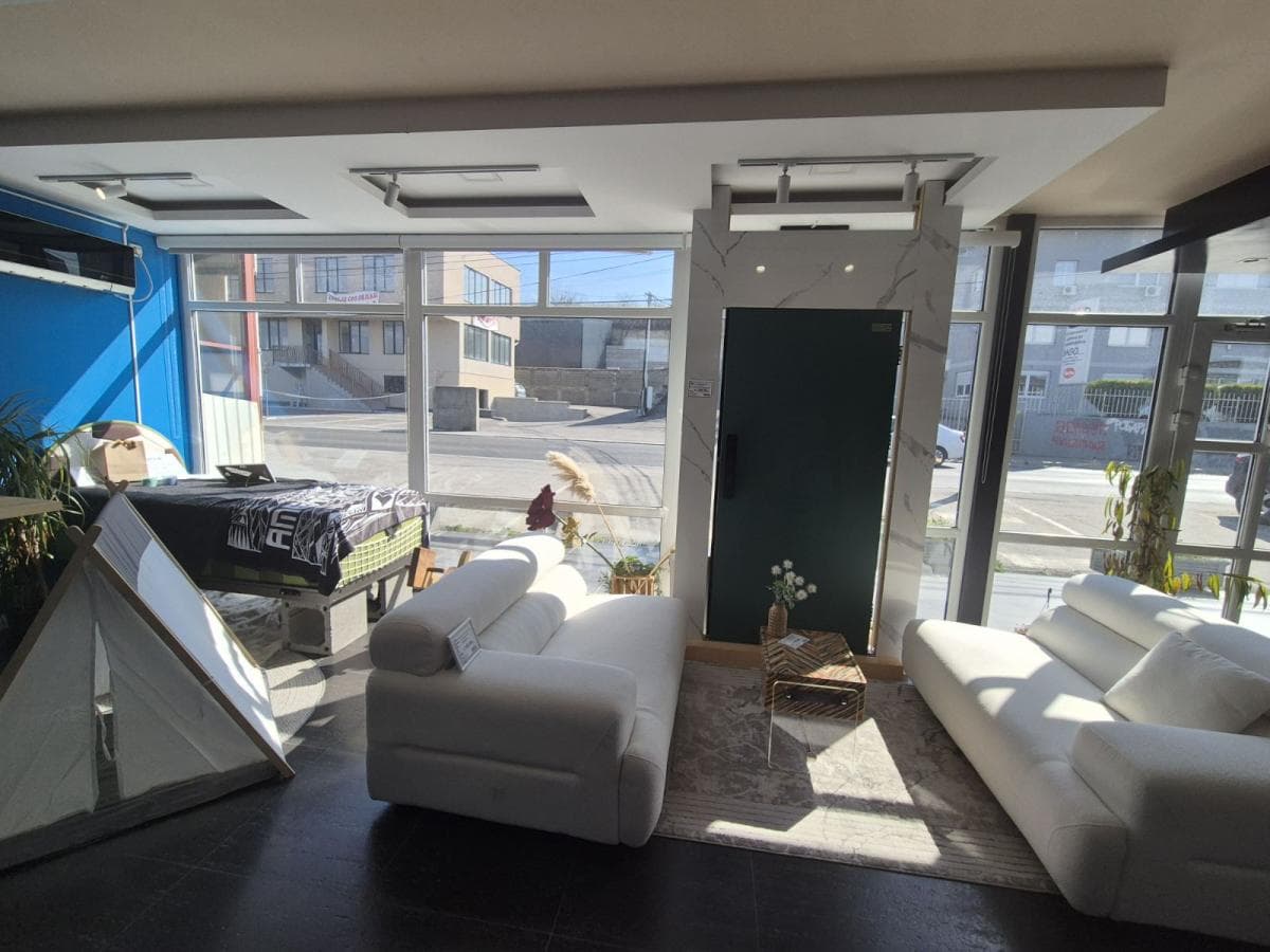 Poslovni prostor, Železnik, 326 m²